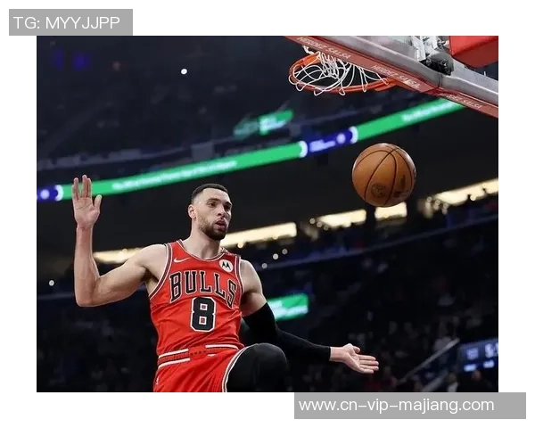 福克斯强调进攻篮板的重要性呼吁球队提升制造失误与转换进攻能力